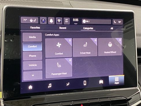 New 2026 Jeep Compass Latitude w/ Sun and Sound Group AWD/4WD image 8