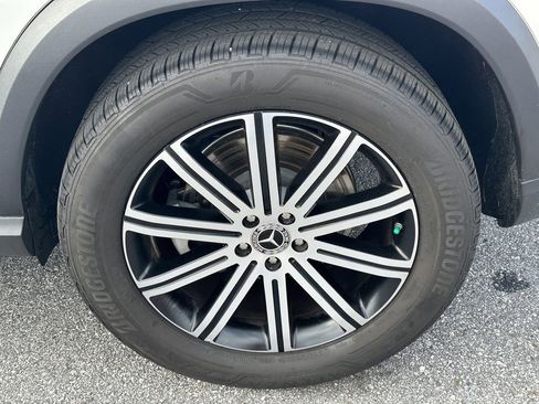 Used 2025 Mercedes-Benz GLE 450e 4MATIC image 23