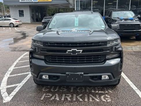 Used 2021 Chevrolet Silverado 1500 RST image 2