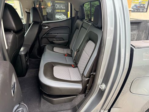 Used 2019 Chevrolet Colorado Z71 image 12