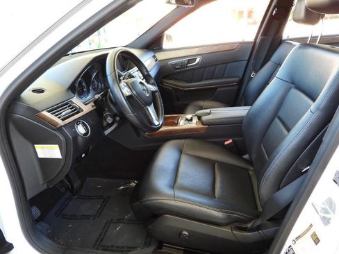 Used 2013 Mercedes-Benz E 350 Luxury image 37