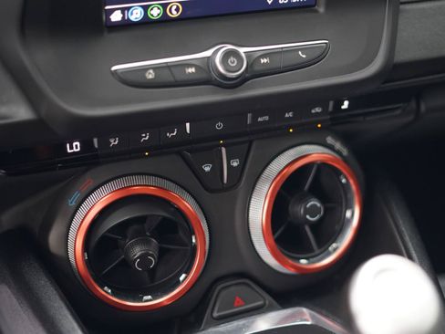 Used 2020 Chevrolet Camaro LT RWD image 13