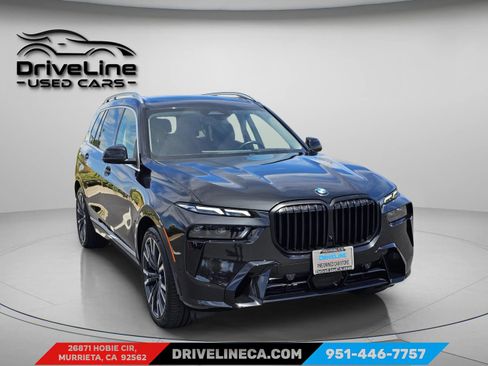 Used 2025 BMW X7 xDrive40i w/ Premium Package AWD/4WD image 9