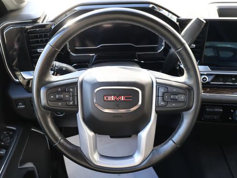 Used 2023 GMC Sierra 1500 Elevation w/ LPO, Elevation Black Package AWD/4WD image 17