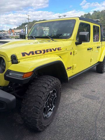 Used 2023 Jeep Gladiator Mojave w/ LED Lighting Group AWD/4WD image 2