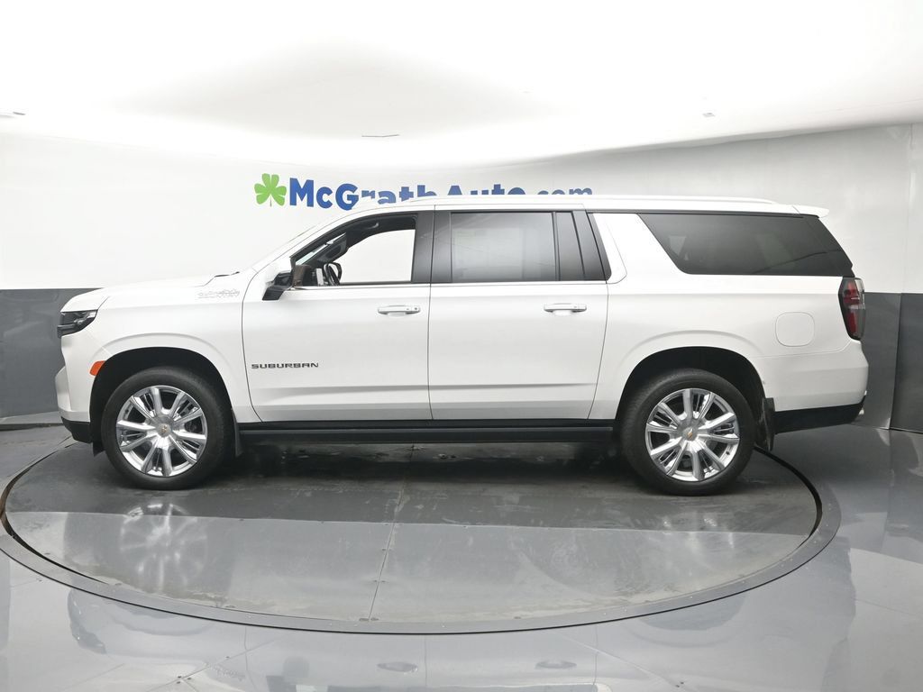 Used 2021 Chevrolet Suburban High Country AWD/4WD image 26
