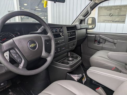 New 2025 Chevrolet Express 3500 w/ Power Convenience Package image 4