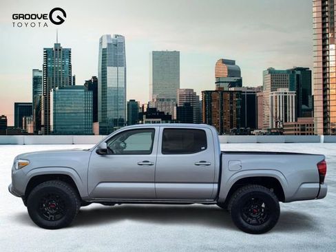 Used 2023 Toyota Tacoma SR image 2