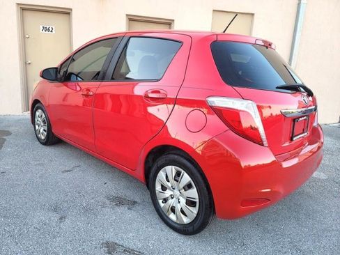 Used 2013 Toyota Yaris LE FWD image 10