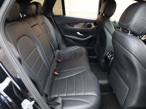 Used 2020 Mercedes-Benz GLC 300 4MATIC image 23