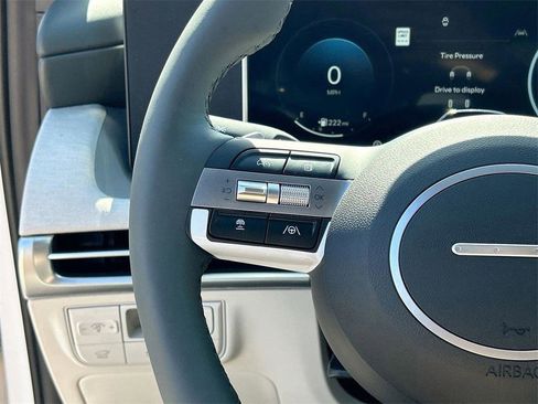 New 2026 Hyundai Tucson Limited image 31