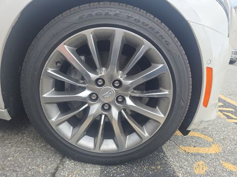 Used 2018 Cadillac CT6 Luxury AWD/4WD image 8