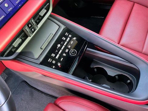 Used 2024 Porsche Macan 4 Electric image 17