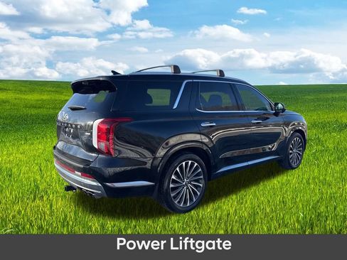 Used 2023 Hyundai Palisade Calligraphy image 7