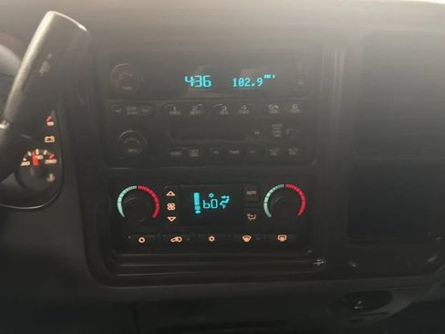Used 2005 GMC Sierra 1500 SLE w/ Light Duty Power Package RWD image 13
