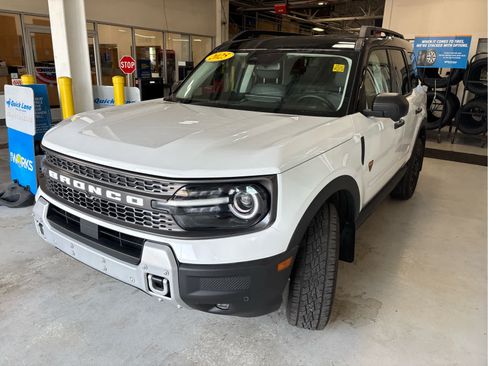 Used 2025 Ford Bronco Sport Badlands w/ Badlands Tech Package AWD/4WD image 8