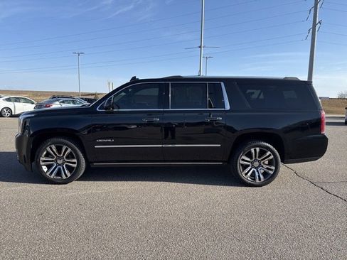 Used 2018 GMC Yukon XL Denali w/ Denali Ultimate Package image 9