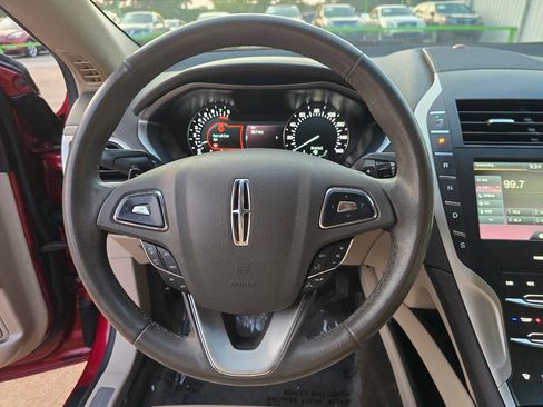 Used 2016 Lincoln MKZ image 43
