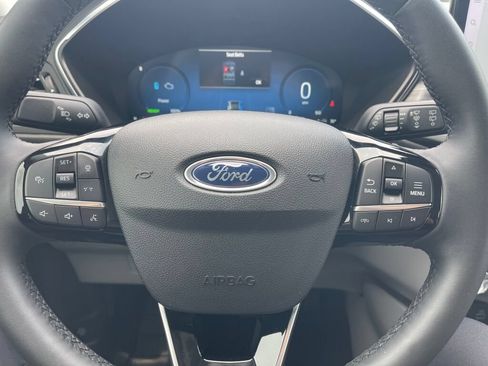 Used 2023 Ford Escape Platinum FWD image 16
