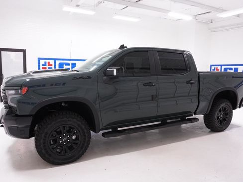 New 2026 Chevrolet Silverado 1500 ZR2 w/ Dark Appearance Package AWD/4WD image 8