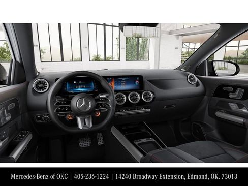 New 2026 Mercedes-Benz GLA 35 AMG 4MATIC image 3
