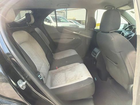 Used 2020 Chevrolet Equinox LS w/ LS Convenience Package FWD image 46