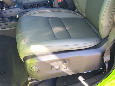 New 2025 Jeep Gladiator Mojave w/ Steel Bumper Group image 19