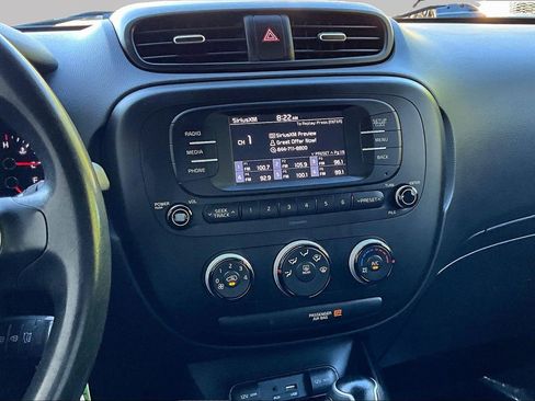 Used 2017 Kia Soul FWD image 9
