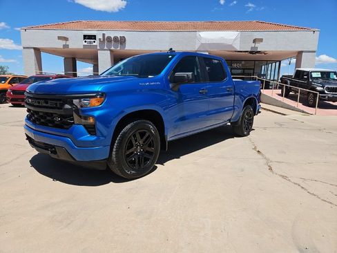 Used 2022 Chevrolet Silverado 1500 Custom RWD image 1