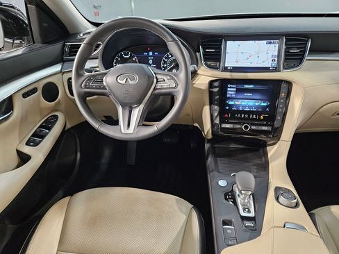Used 2021 INFINITI QX50 Essential w/ Convenience Package FWD image 9