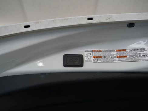 Used 2016 Toyota RAV4 XLE w/ Cargo Management Package FWD image 36