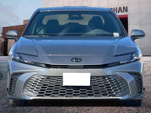 New 2026 Toyota Camry SE FWD image 8