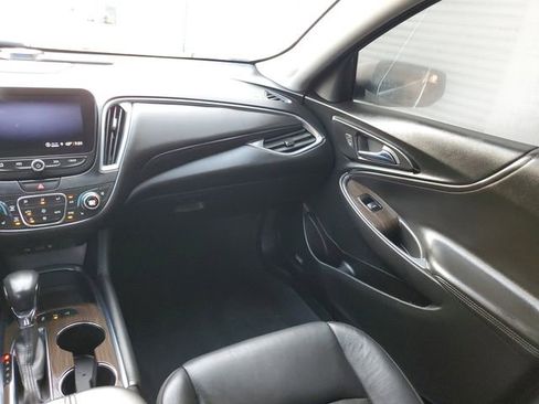 Used 2022 Chevrolet Malibu Premier image 15