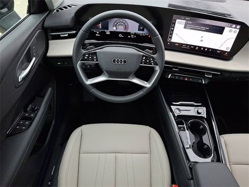 New 2026 Audi Q3 quattro 2.0T image 10