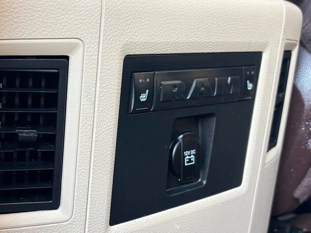 Used 2017 RAM 3500 Laramie Longhorn w/ Convenience Group RWD image 27