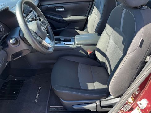 Used 2025 Nissan Sentra SV image 23