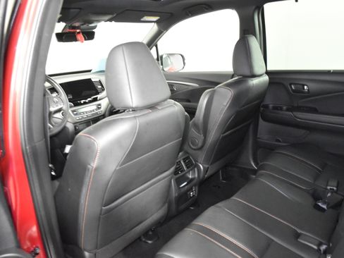 Certified 2023 Honda Passport TrailSport image 50