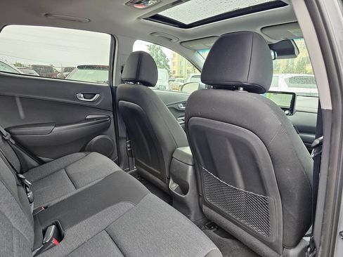 Used 2023 Hyundai Kona SEL FWD image 13