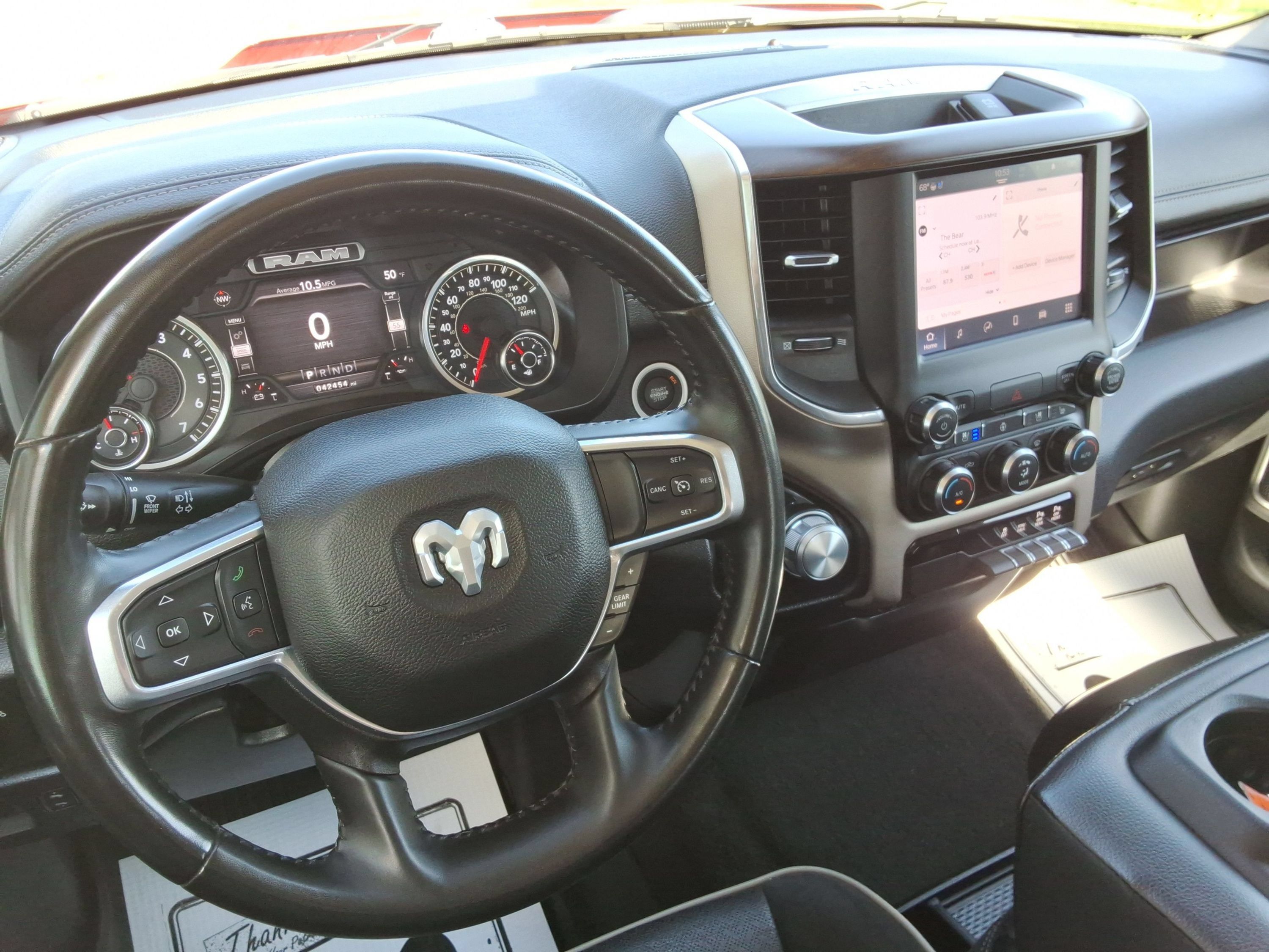 Used 2022 RAM 1500 Laramie AWD/4WD image 12