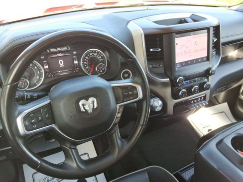 Used 2022 RAM 1500 Laramie AWD/4WD image 12