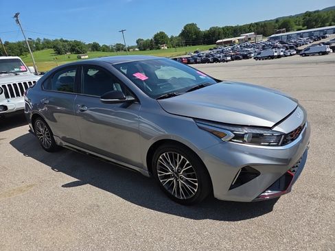 Used 2022 Kia Forte GT-Line FWD image 4