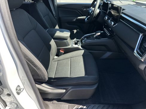 Used 2026 GMC Canyon Elevation image 14