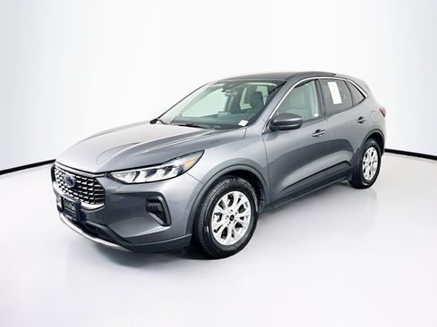 Used 2024 Ford Escape Active FWD image 3