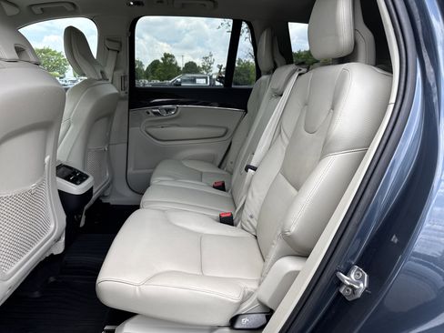 Used 2019 Volvo XC90 T6 Momentum w/ Advanced Package AWD/4WD image 30