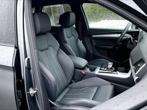 Used 2025 Audi Q5 2.0T Premium image 11