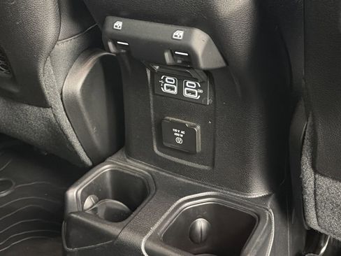 Used 2020 Jeep Gladiator Rubicon image 31
