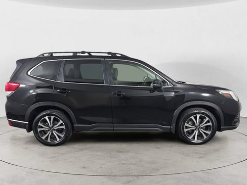 Certified 2023 Subaru Forester Limited AWD/4WD image 6