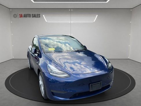 Used 2023 Tesla Model Y Long Range AWD/4WD image 7