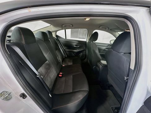 Used 2025 Nissan Sentra SR w/ Midnight Edition FWD image 25