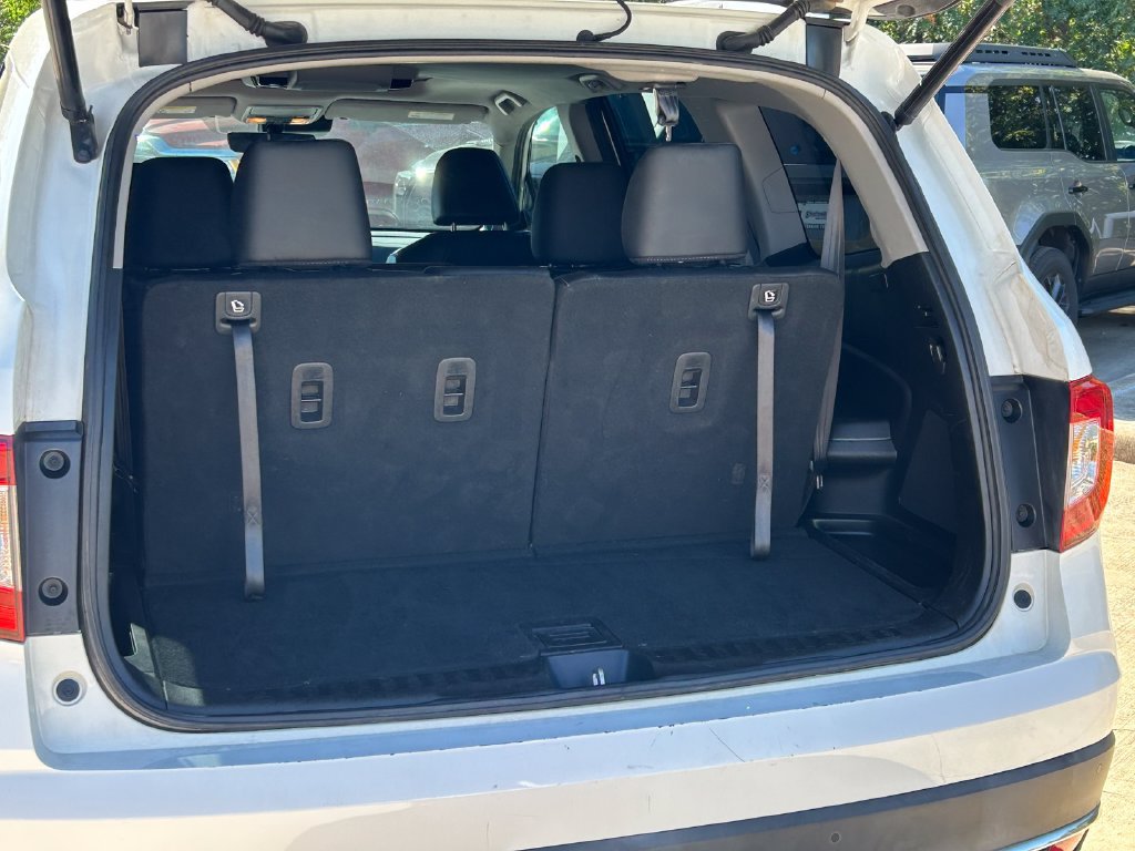 Used 2021 Honda Pilot Touring image 16